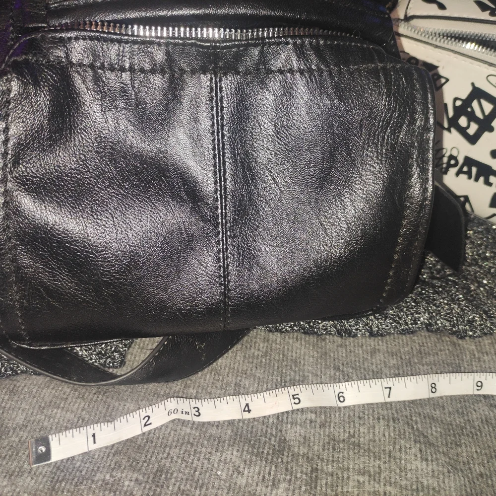 Purses - Picture 5 of 6